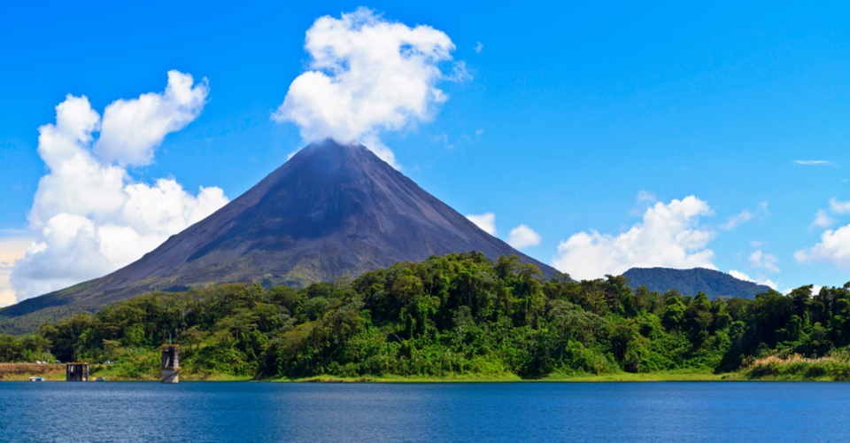 Central-America-Costa-Rica-Jewels-9-volcano