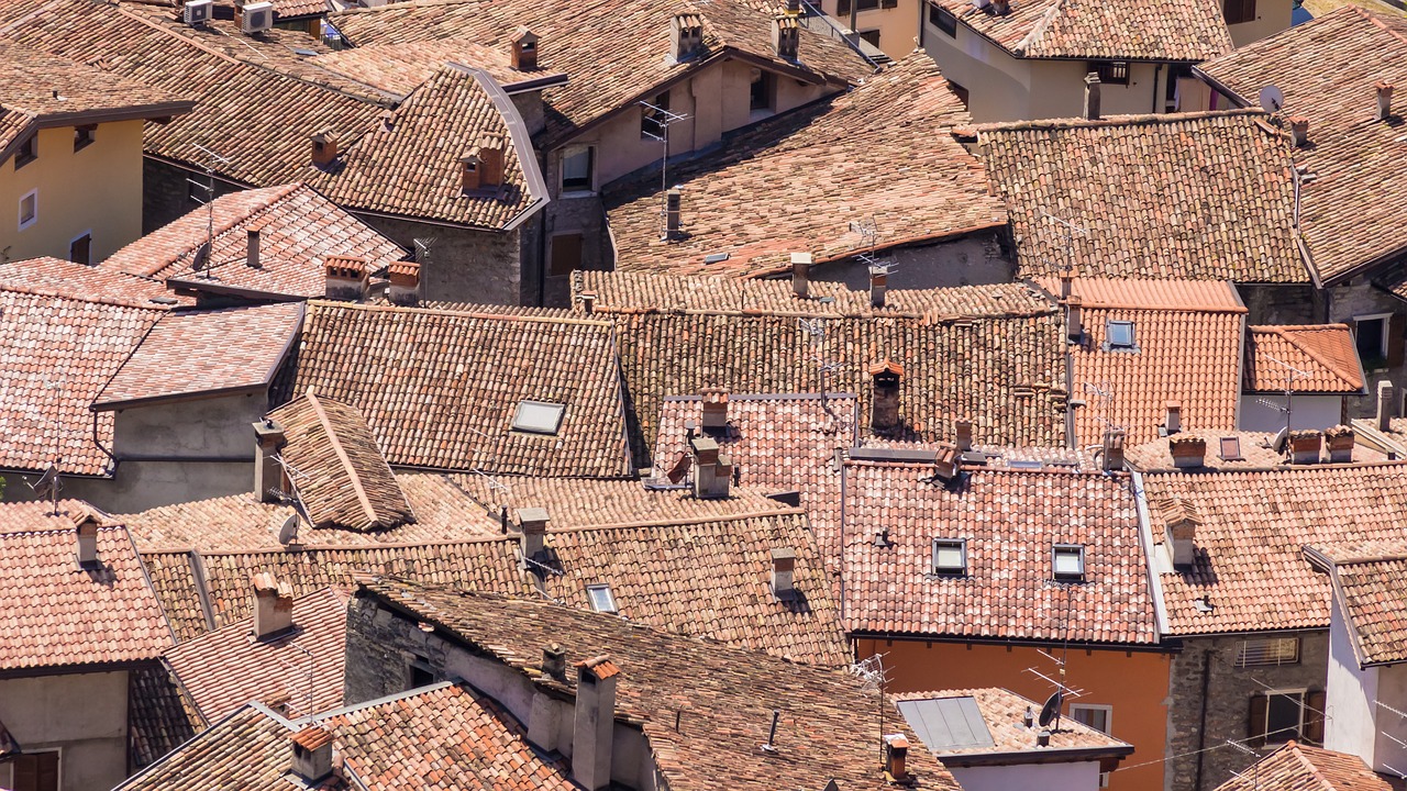 roofs-919460_1280