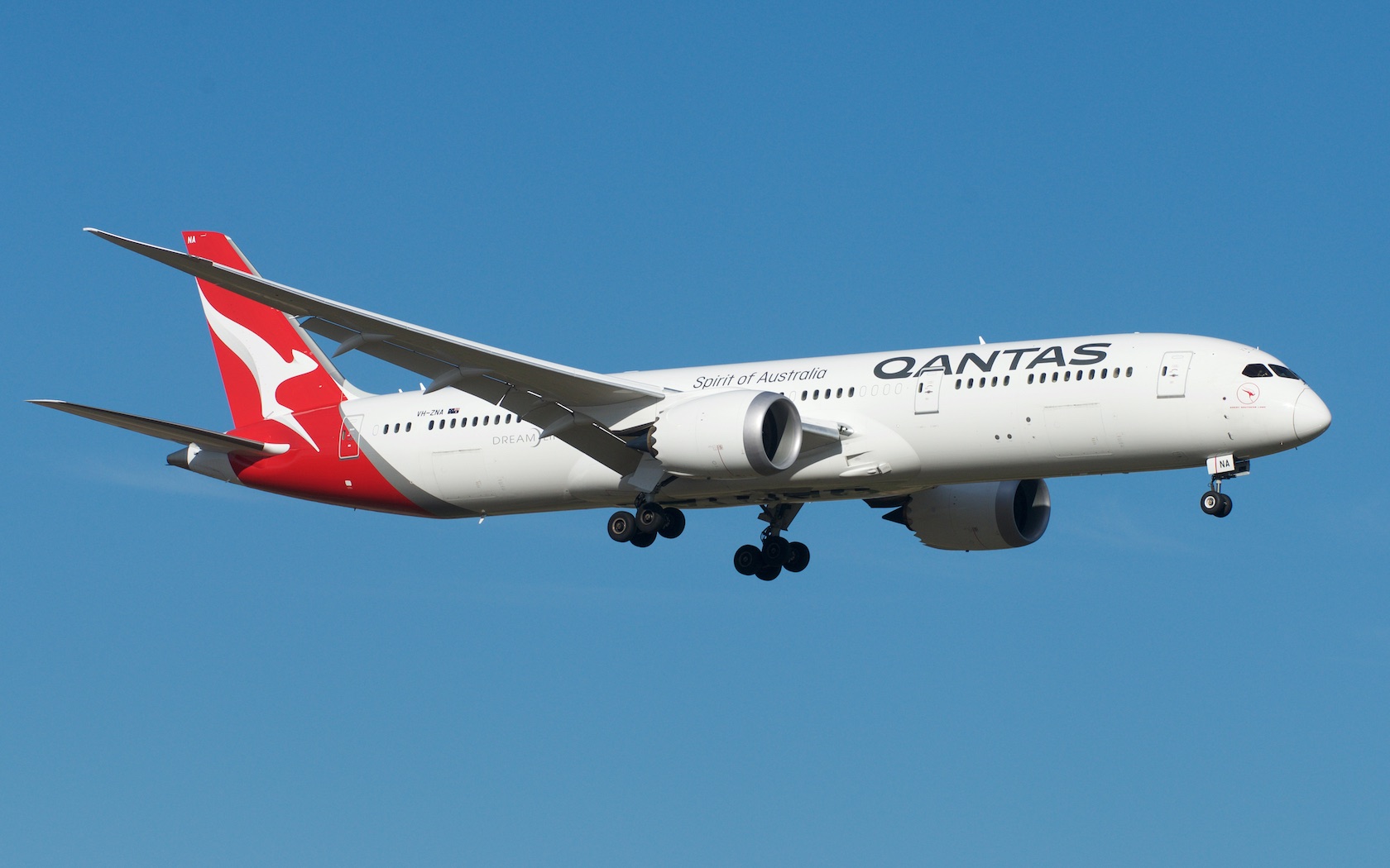 qantas world's safest airline 2020